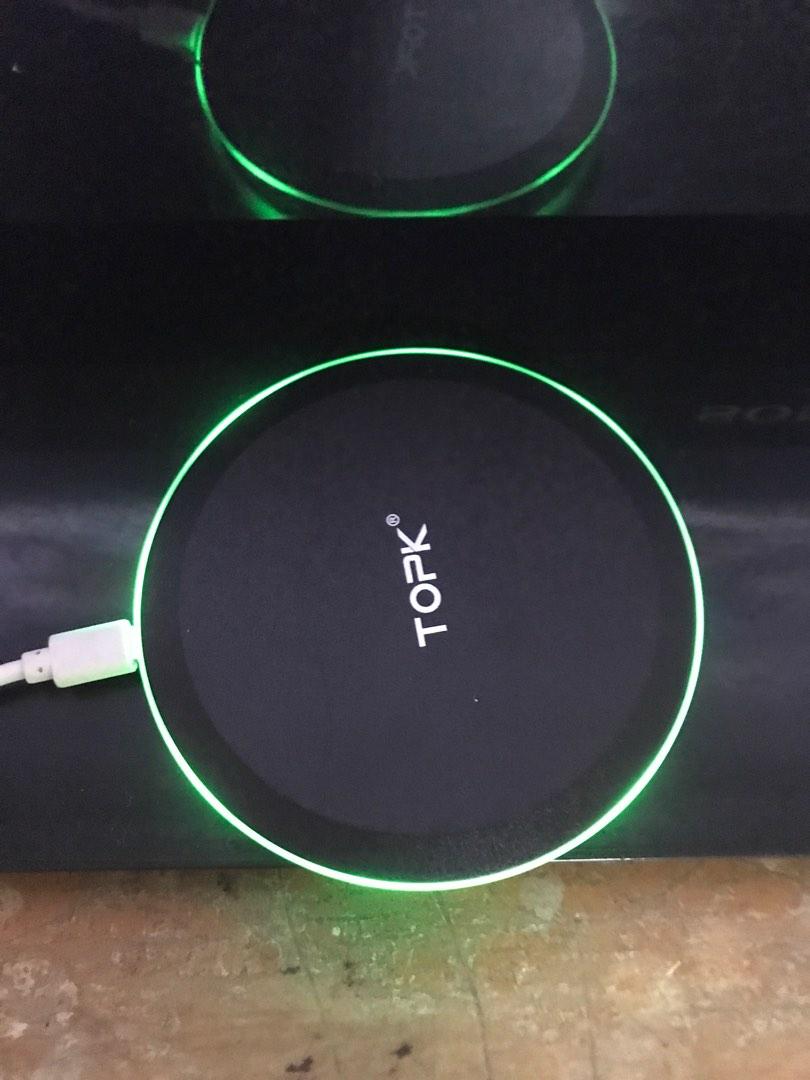 light with wireless charger