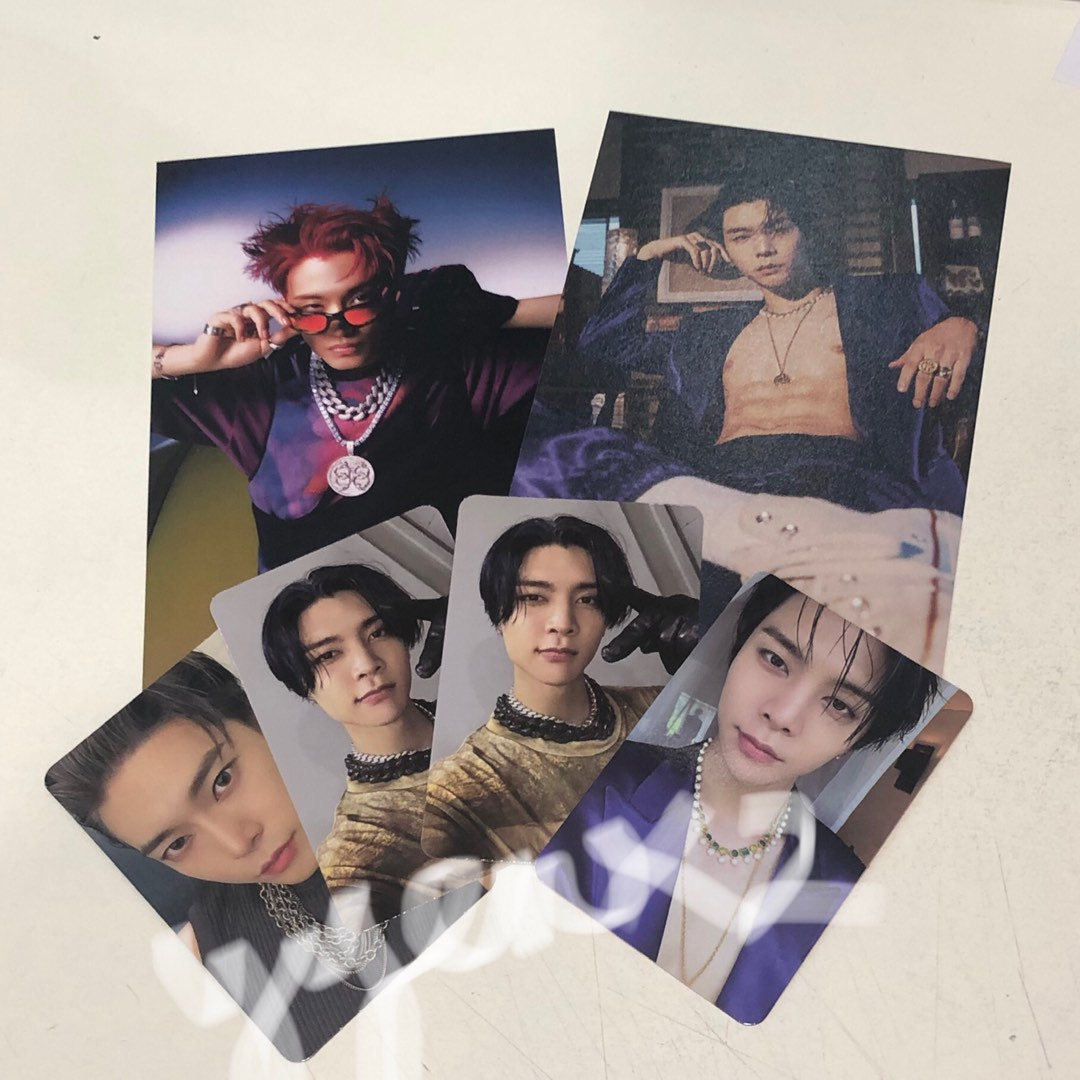 wtt johnny doyoung 2 baddies faster photocards, Hobbies & Toys