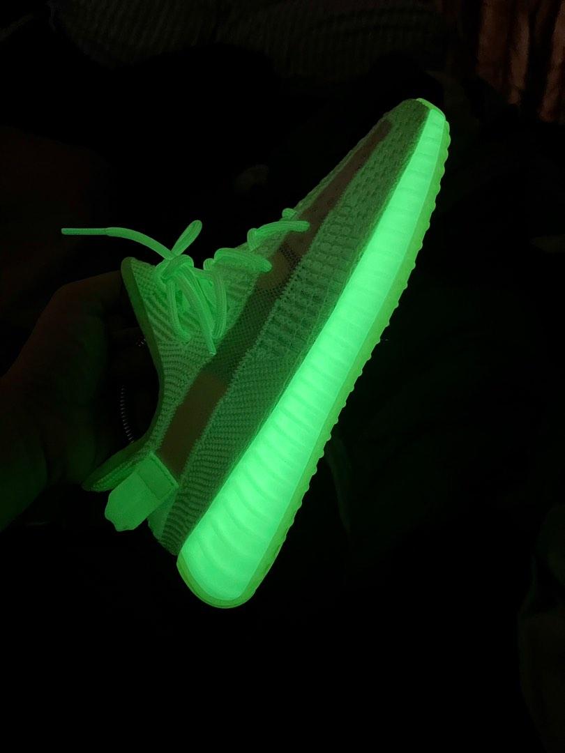 Glow in the clearance dark 350 v2