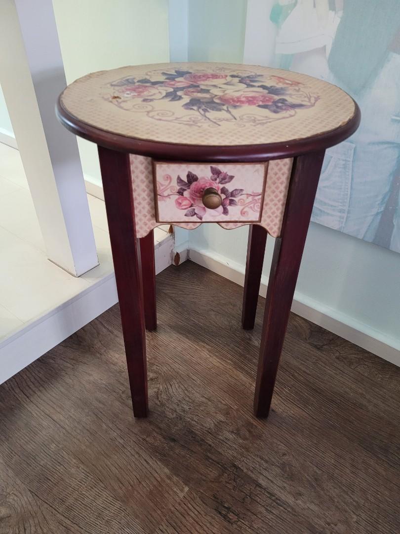 1m tall small table, Furniture & Home Living, Furniture, Tables & Sets