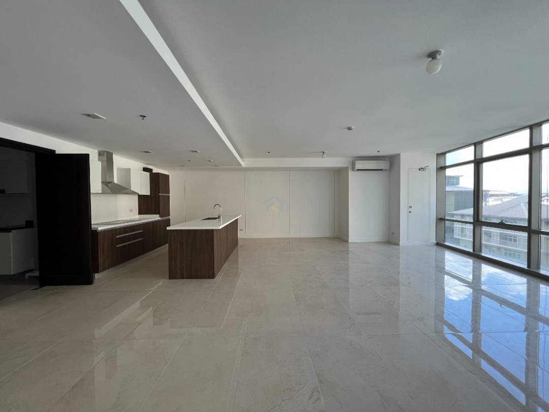 3BR EAST GALLERY PLACE BGC Prime Condo Global City Fort Bonifacio Ayala