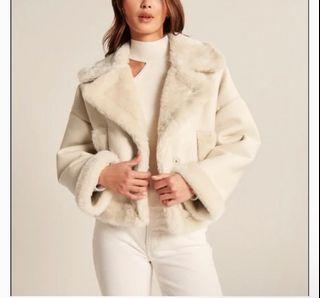Abercrombie oversized short sherpa lined vegan leather jacket