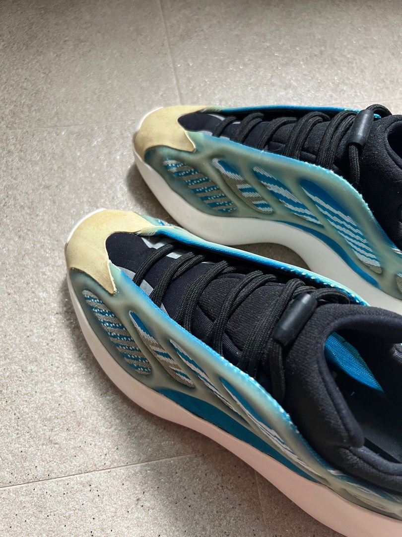 Adidas yeezy cheap 700 ár