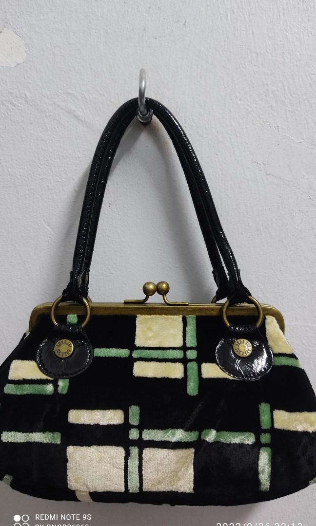Anna sui handbag shop