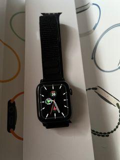 Apple Watch Series 5 44m Space Gray Aluminium