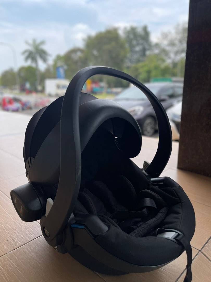 Cybex on sale izi go