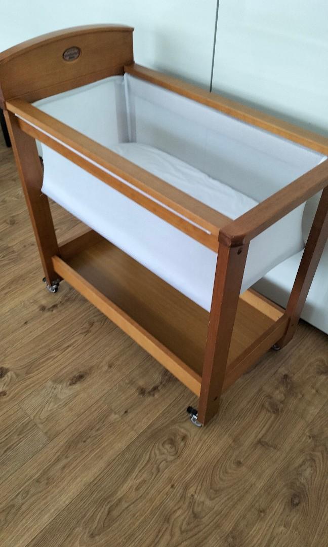 Boori Bassinet comes with mattress protector and sheets Babies