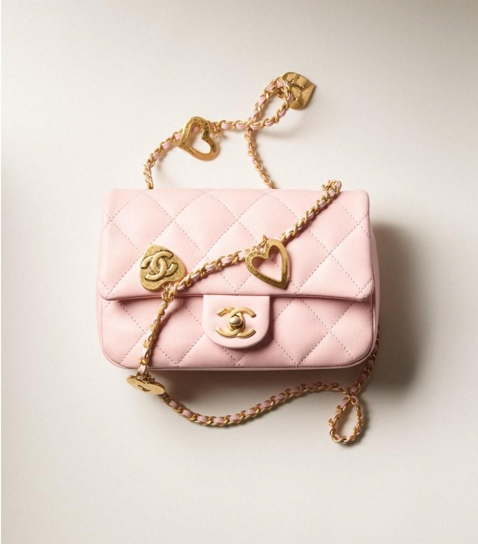 NEW Chanel 22B Open Heart Flap Bag Classic Mini Rectangle bag ❤️ charms in  sakura pink ghw barbie, Luxury, Bags & Wallets on Carousell