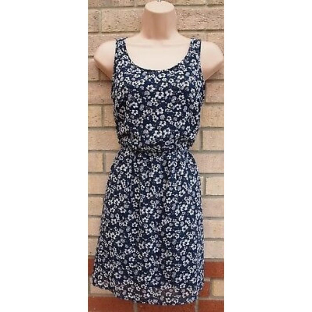 h&m floral skater dress Pumpkin Daisy XS 6.78 oz/yd (230 g/m) H&M floral skater dress Size: