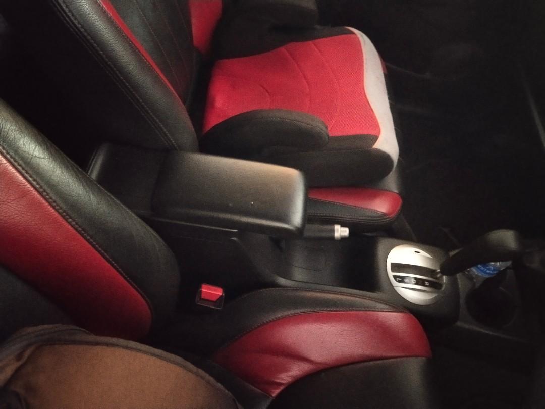 Honda Jazz/ Fit , GD 1/3 centre console with armrest for sale, Car