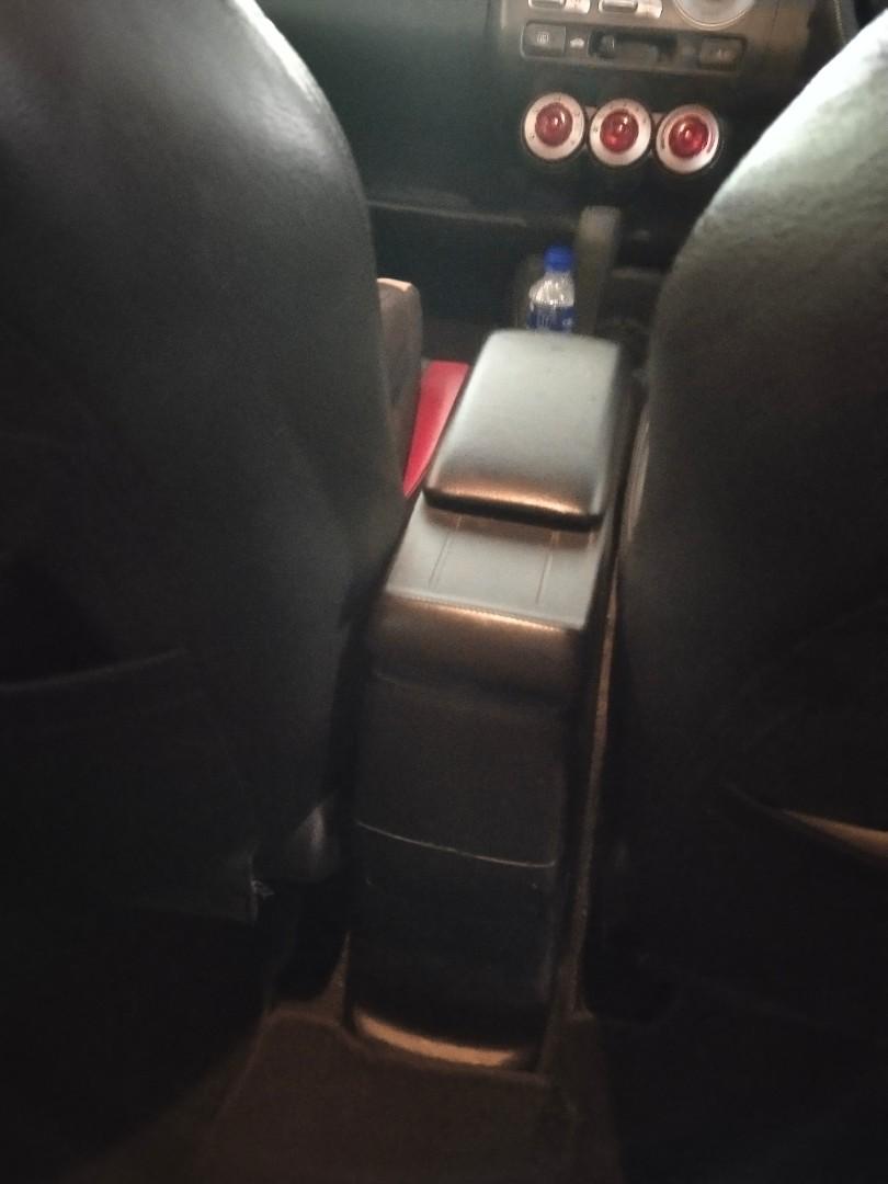 Honda Jazz/ Fit , GD 1/3 centre console with armrest for sale, Car