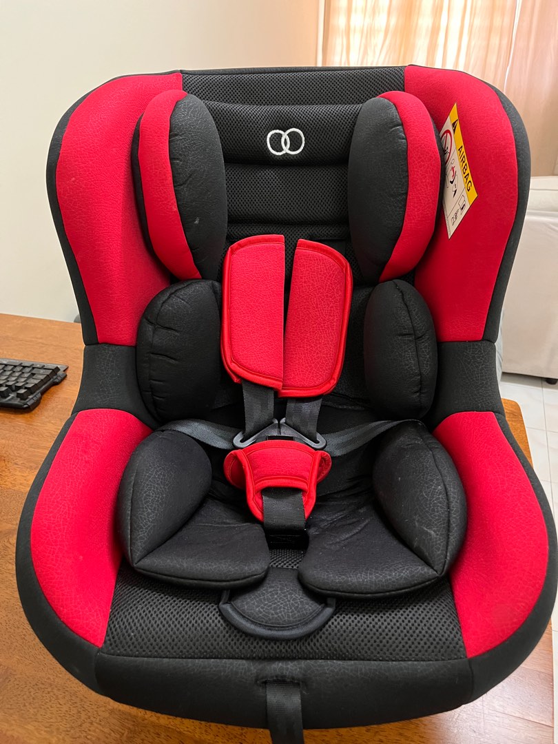 Koopers Pago Car Seat Black Red