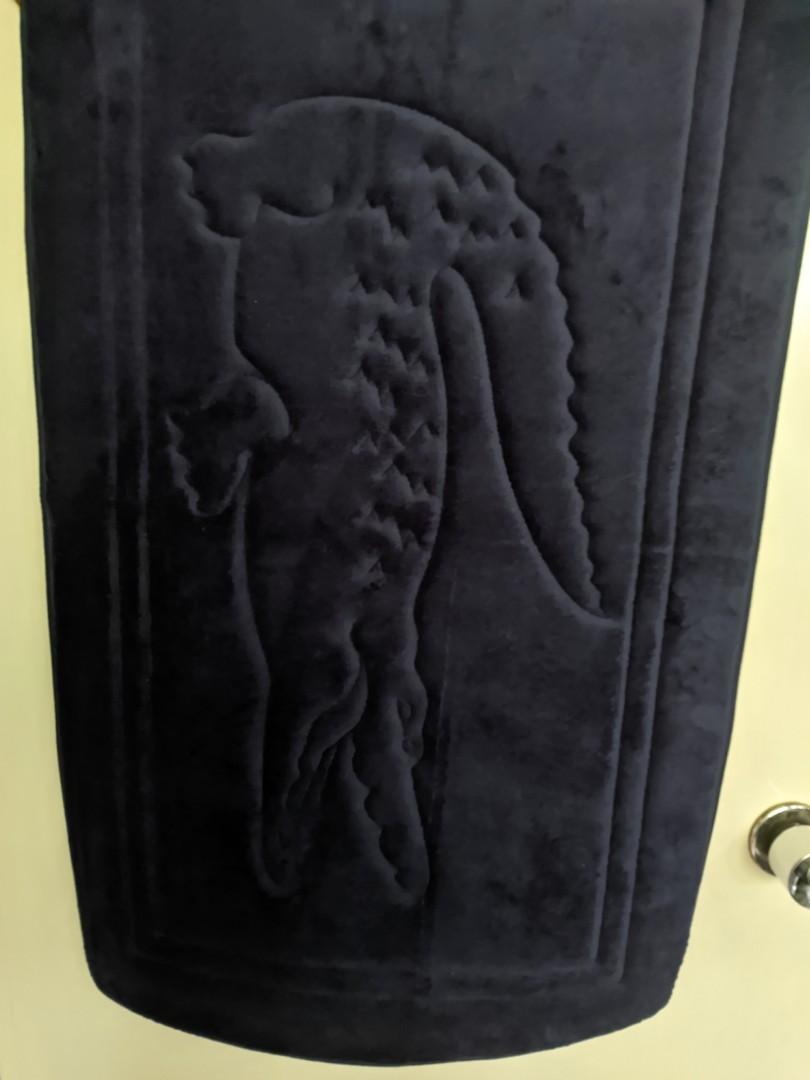 Lacoste Bath Mat (Category: Carpets, Mats & Flooring) located in Makati City. Submitted by sharewear (Listing ID 1187171012, Image 2). Description: *Memory Foam *Available Colors: White, Navy Blue(SOLD), Red(SOLD), Green(SOLD), Gray(SOLD) *Authentic.
