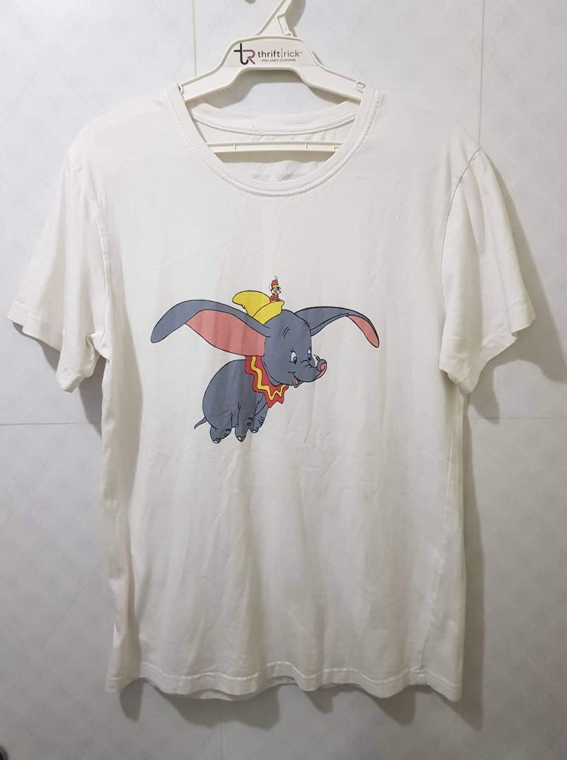 LOEWE|DUMBO PRINT WHITE T-SHIRT (Category: Luxury Apparel) located in Indang. Submitted by thriftrick (Listing ID 1187249156, Image 3). Description: Size: Medium on Tag Dimes: 19W ×27L Condition: Very Good Color Rate: 9.5/10 Issue: Minimal Hairline cracks on print; cut necktag (see photos for reference); needs wash Mode of Payment: Gcash Shipping: Shopee checkout (preferred by the seller) Strictly payment first policy Price: Php650+ sf PLS. READ 