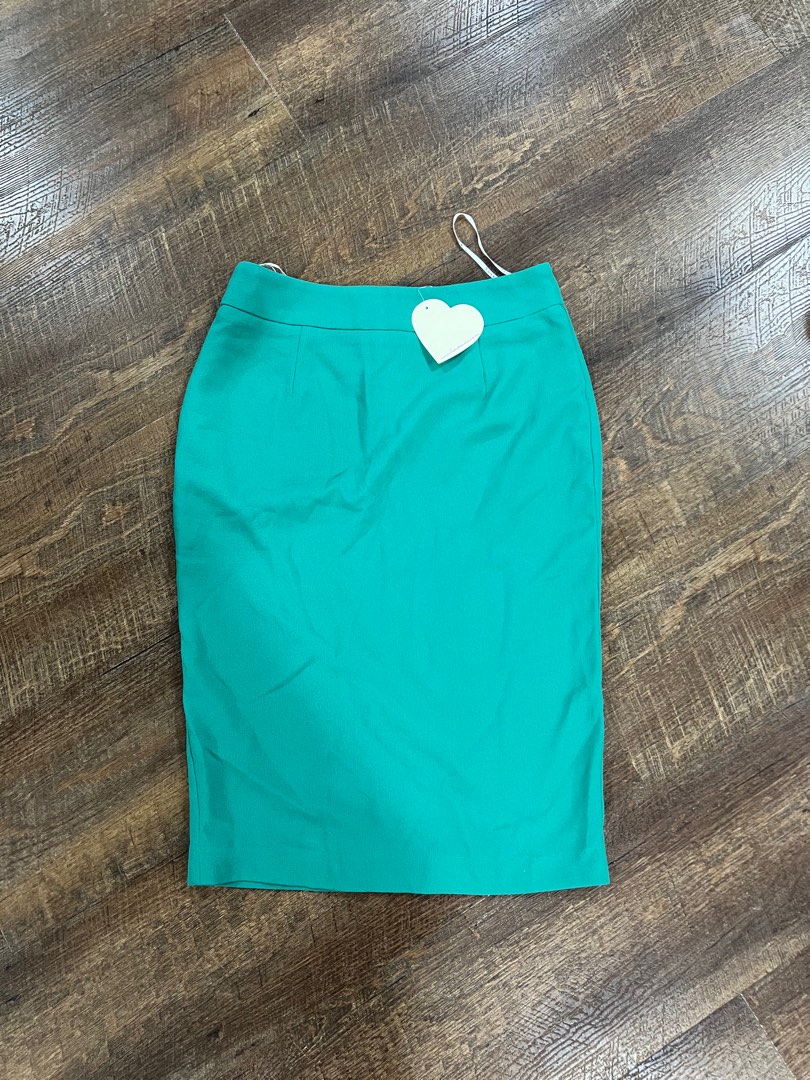 Love Bonito Green skirt, Women's Fashion, Bottoms, Skirts on Carousell