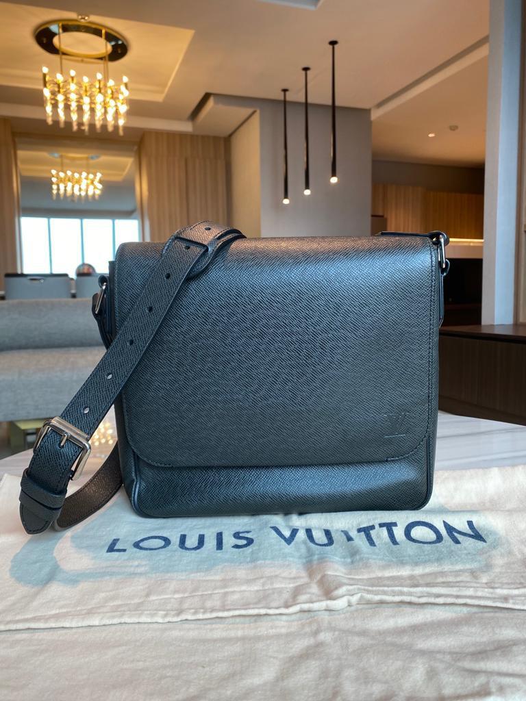 Authenticated Used Louis Vuitton LOUIS VUITTON Roman PM Shoulder Bag Taiga  Leather Artoise Black M32726 