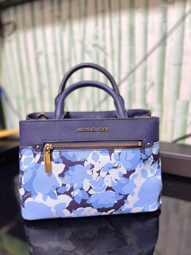 MK Hailee Satchel orig