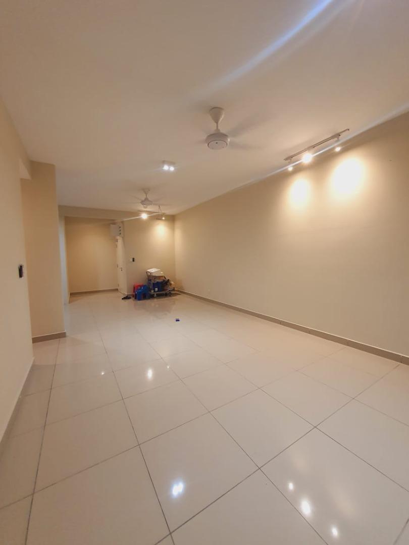 NEW CORNER UNIT! VResidensi 5, Selayang 3R3R2Carpark Semi Furnish