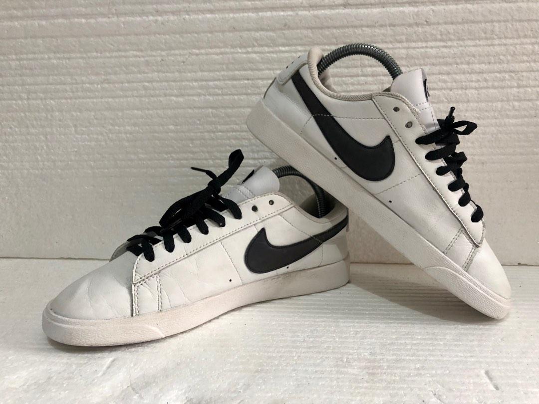 low nike blazers black