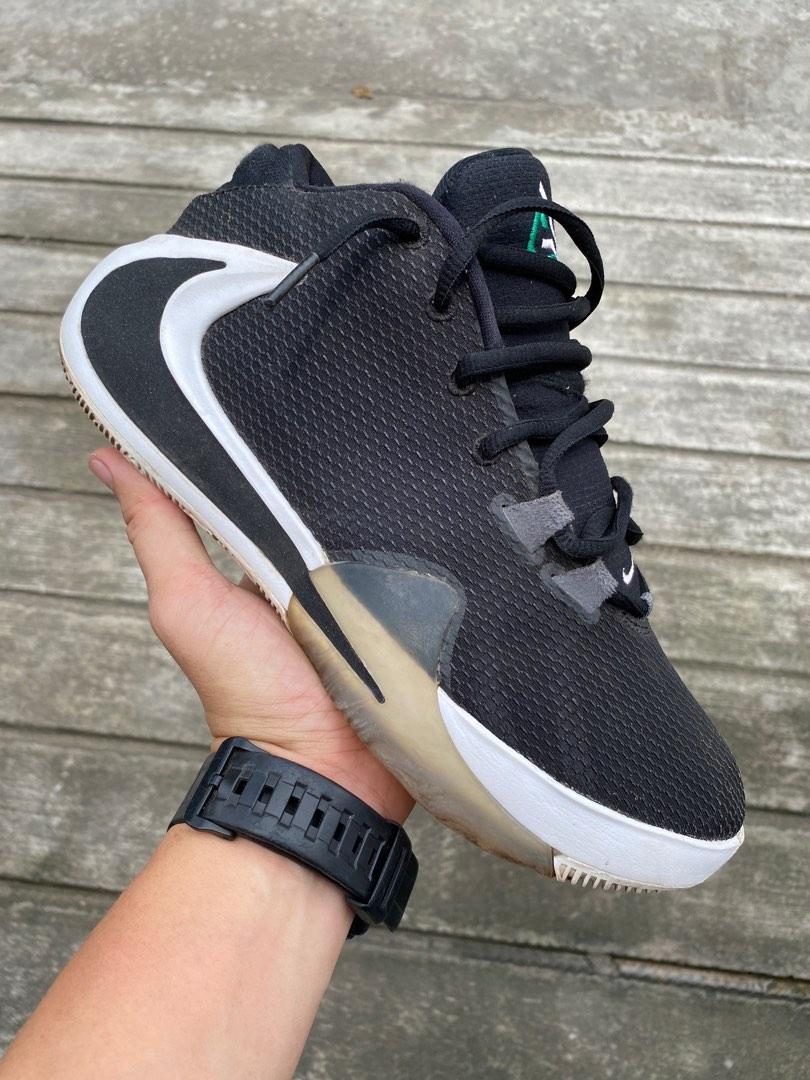 mens nike freak 1
