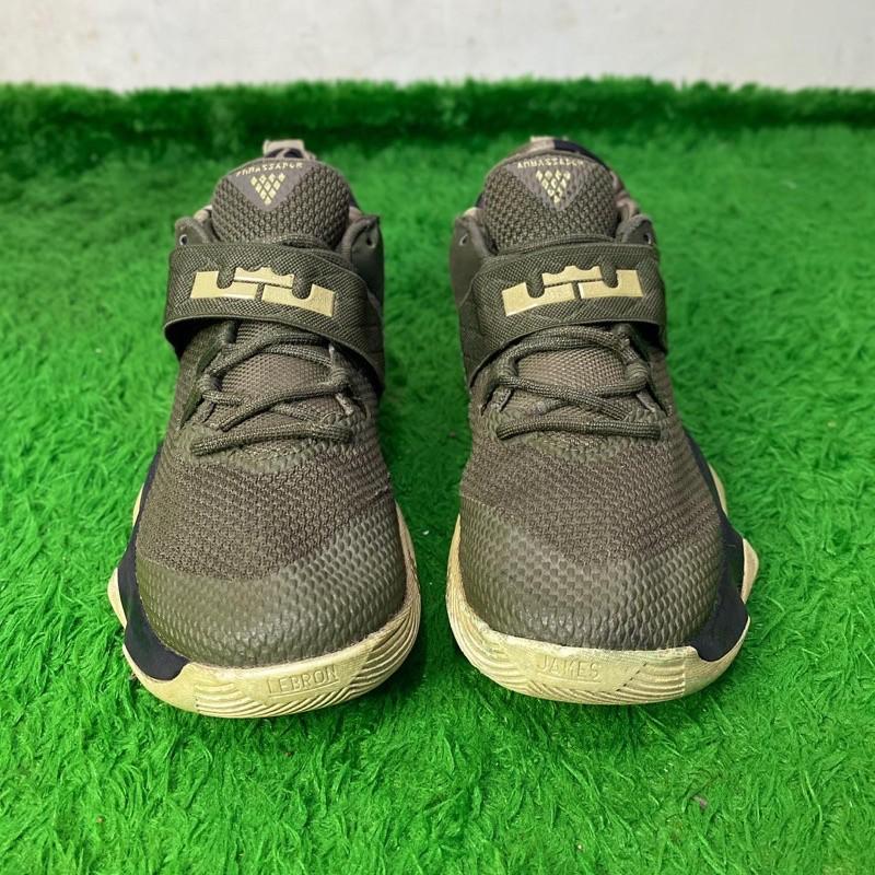 Nike Lebron Ambassador X Cargo Olive Fesyen Pria Sepatu