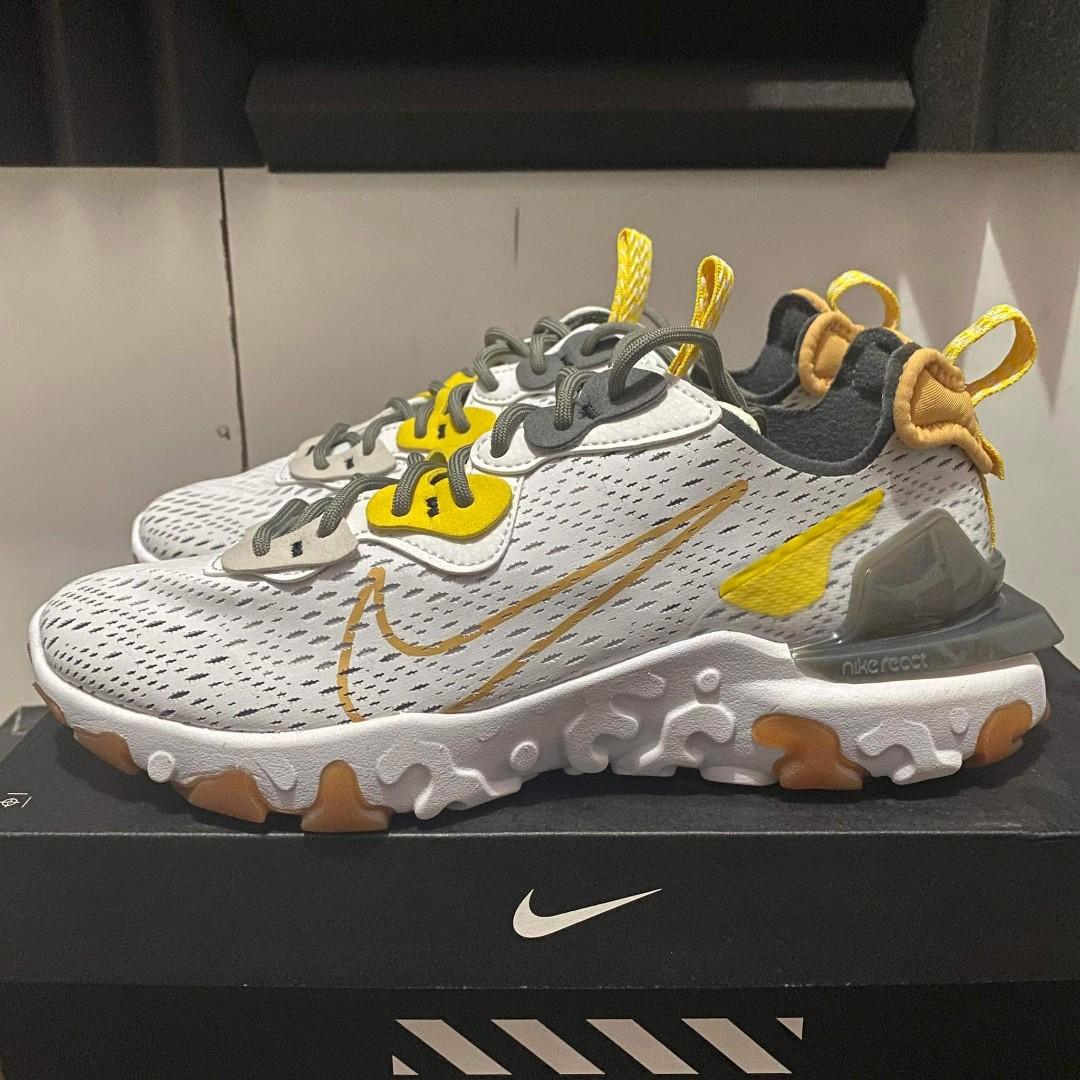 Nike React Vision, Men's Fashion, Footwear, Sneakers on Carousell