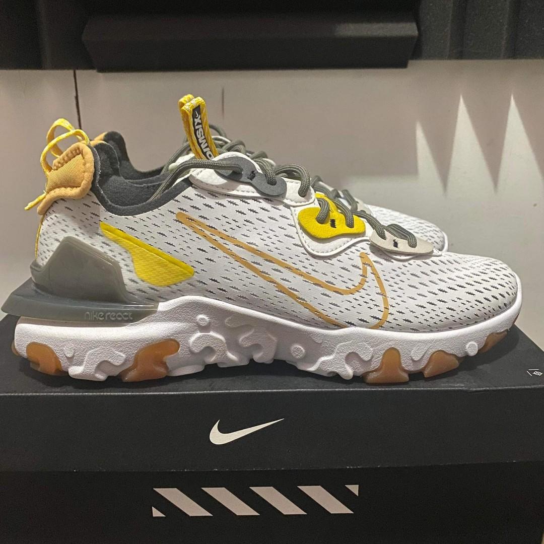 Nike React Vision, Men's Fashion, Footwear, Sneakers on Carousell