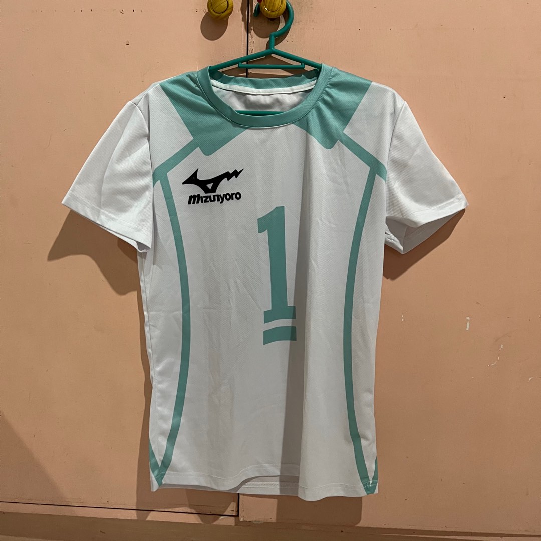 oikawa haikyuu jersey, Women's Fashion, Activewear on Carousell