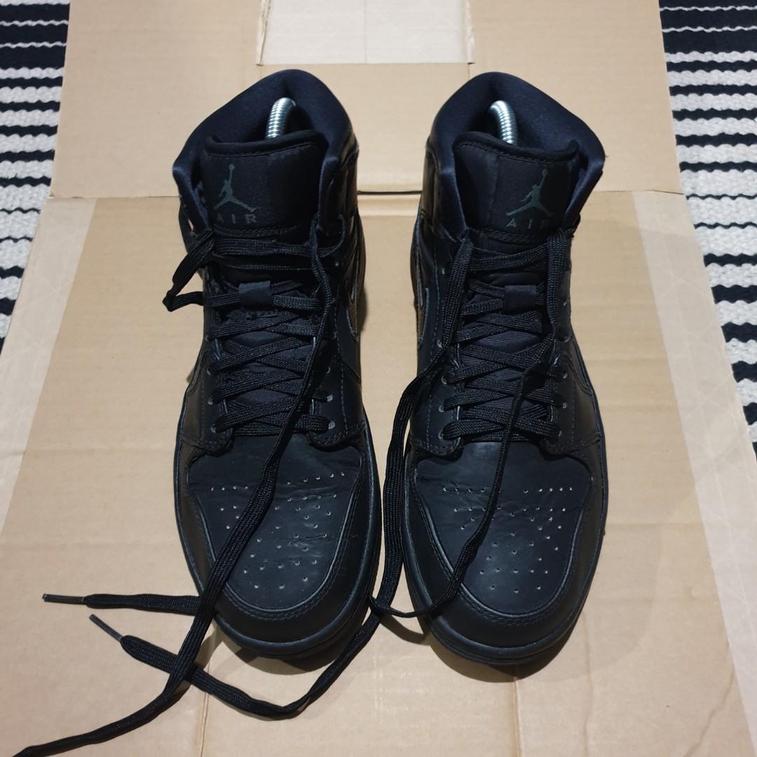 mens jordans all black