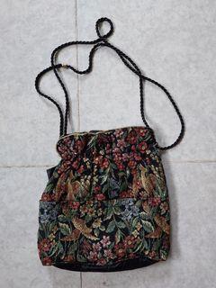 pre-loved tapestry shoulder bag