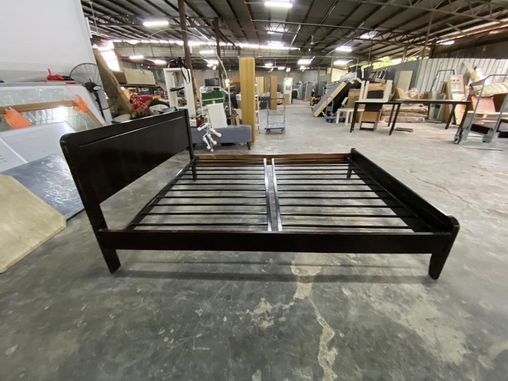 Queen Wooden Bed Frame with Metal Base Dark Hazel Colour / Rangka Katil