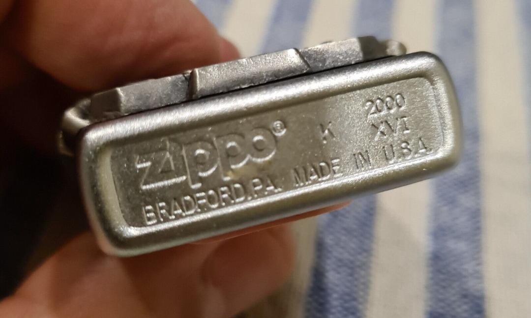 Rare Authentic Vintage Zippo Lighter With American Legend Emblem 2000 (XVI)