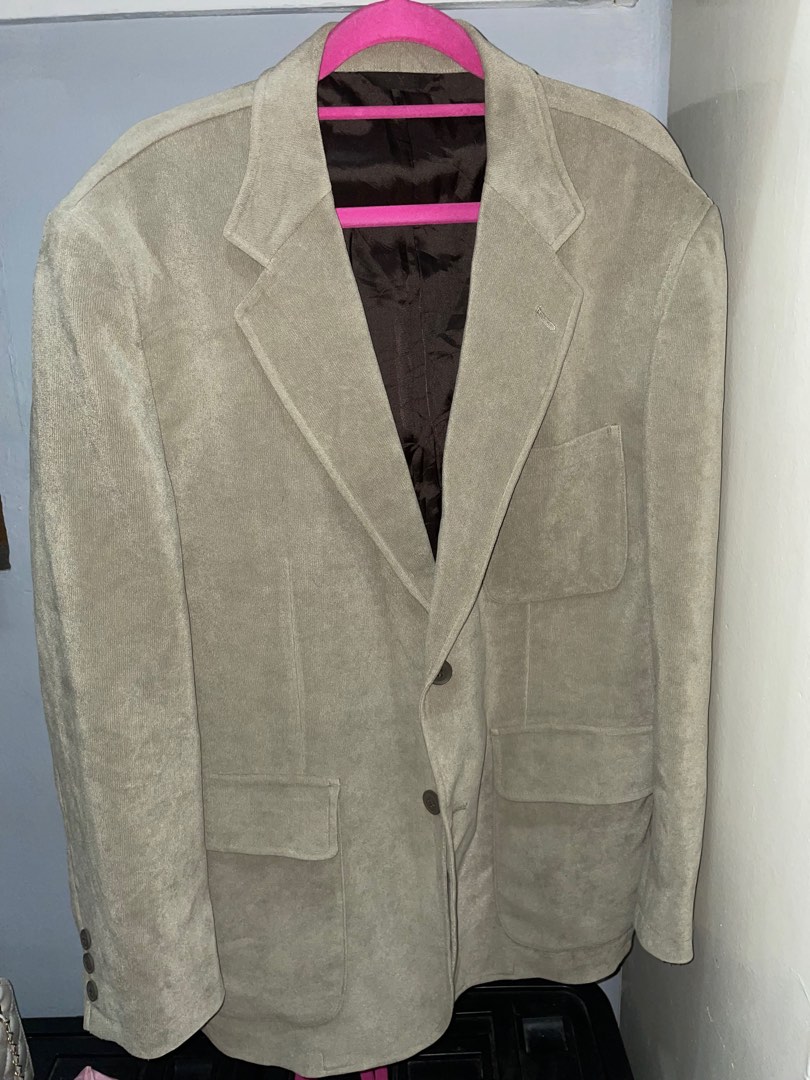 Sage green blazer, Men's Fashion, Coats, Jackets and Outerwear on Carousell