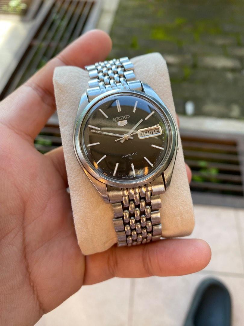 Seiko 7009-8210, Men's Fashion, Watches & Accessories, Watches on Carousell