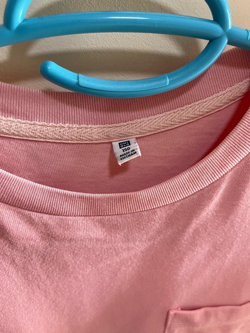 Uniqlo light pink top (Category: Blouses) located in Pasig City. Submitted by janrh (Listing ID 1187066865, Image 2). Description: Uniqlo kids size 150. Fits uo to semi medium built women.