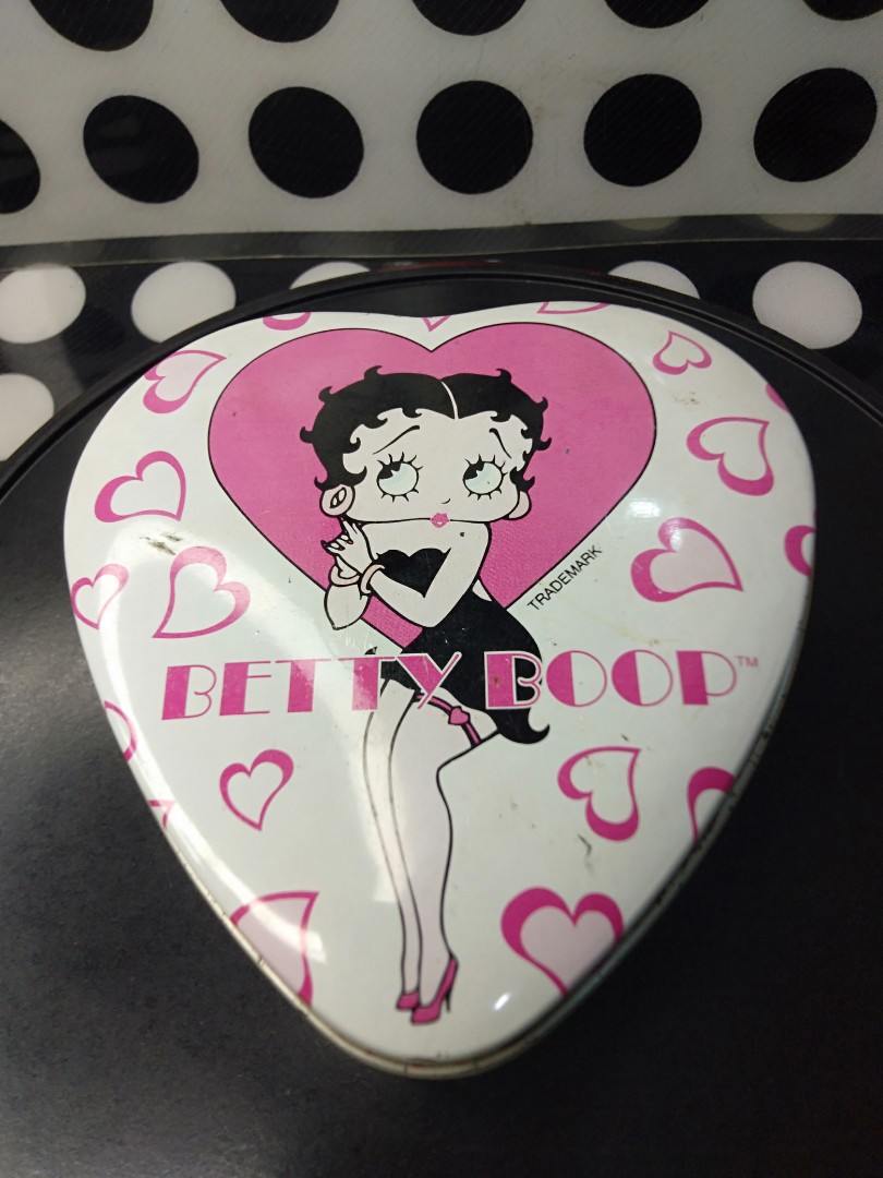Vintage 2004 Betty Boop Heart Shaped Tin Can Hobbies And Toys Memorabilia And Collectibles 9232