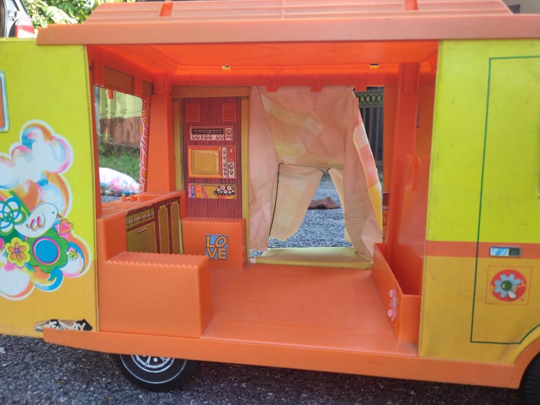 Vintage barbie camper hotsell 1970s