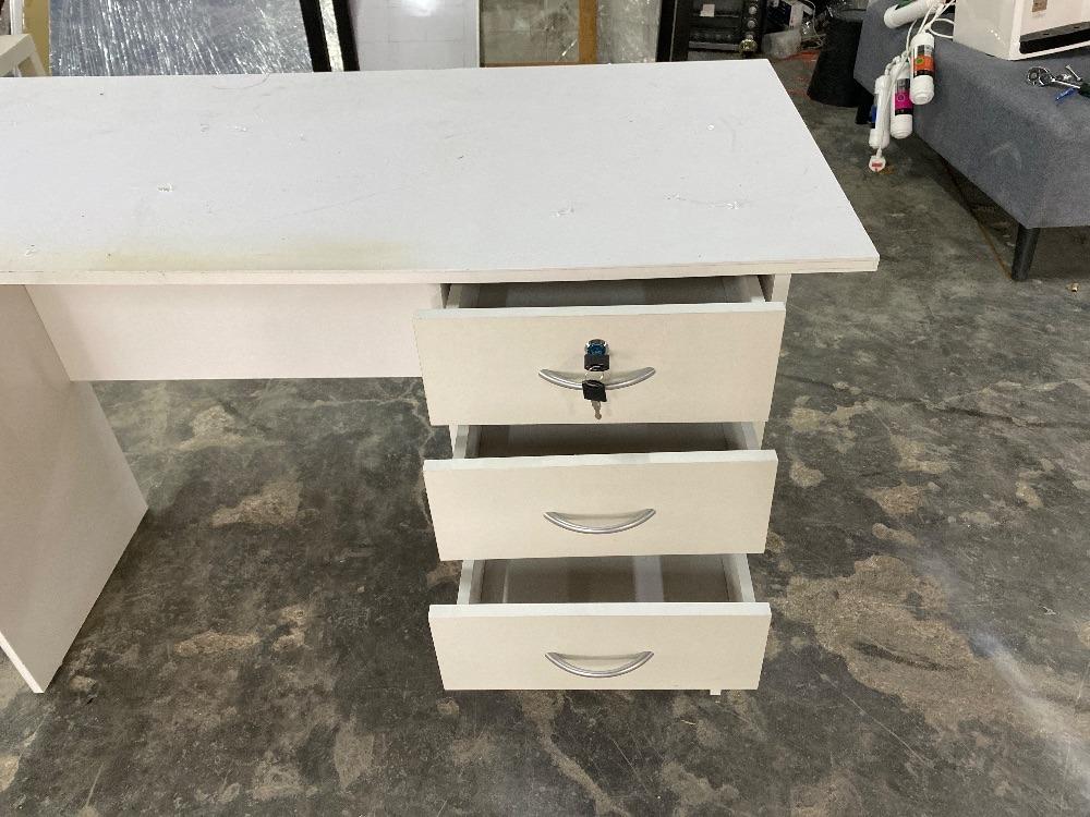 Wooden Study Desk White Colour / Meja Belajar Kayu Warna Putih