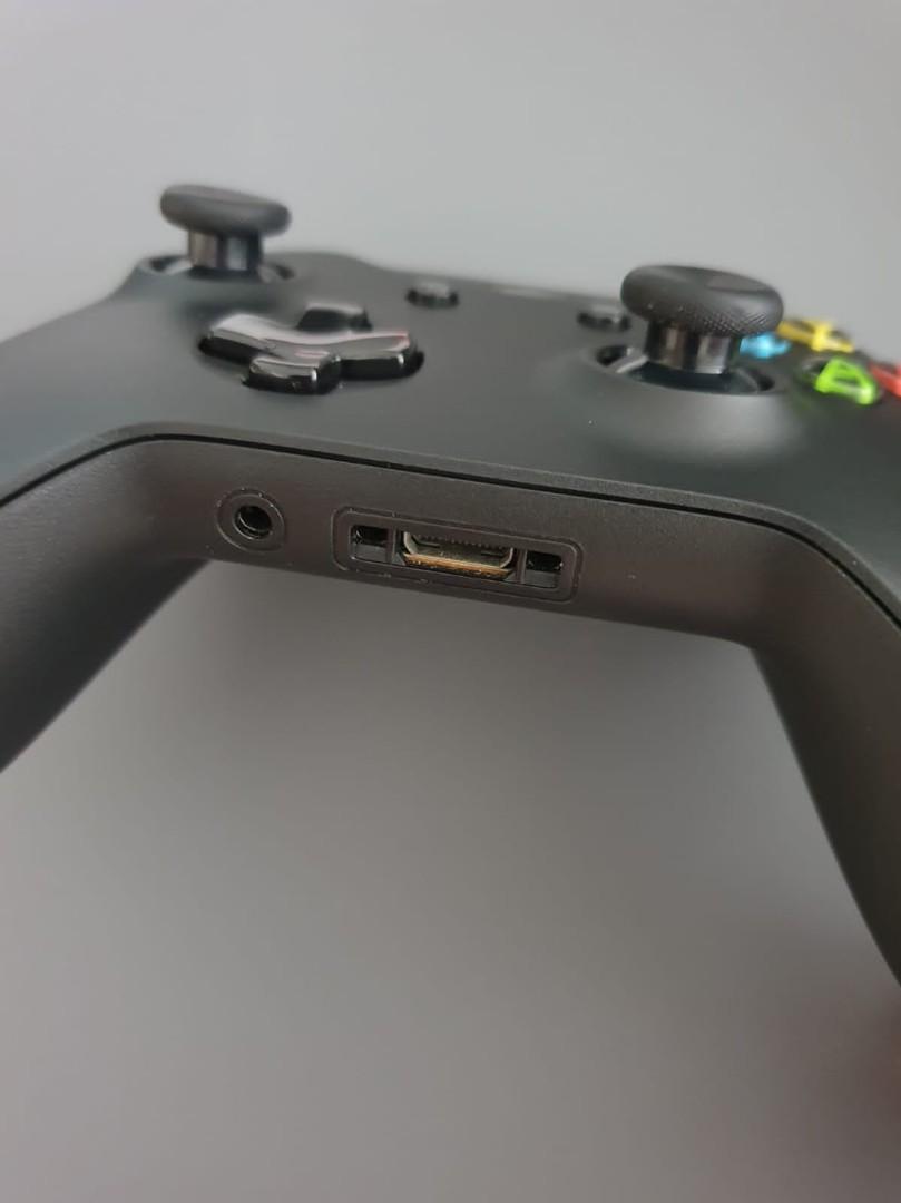 Xbox One Controller 1708, Video Gaming, Video Games, Xbox on Carousell