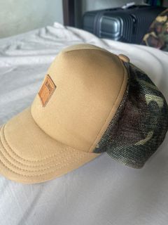 (Category: ) located in . Submitted by mbandco (Listing ID 1187084480, Image 1). Description: .