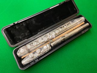 （分類：）位於 。 由 flute_specialists_hk 提交（商品編號 1187379500，圖片 1）。簡介： 。