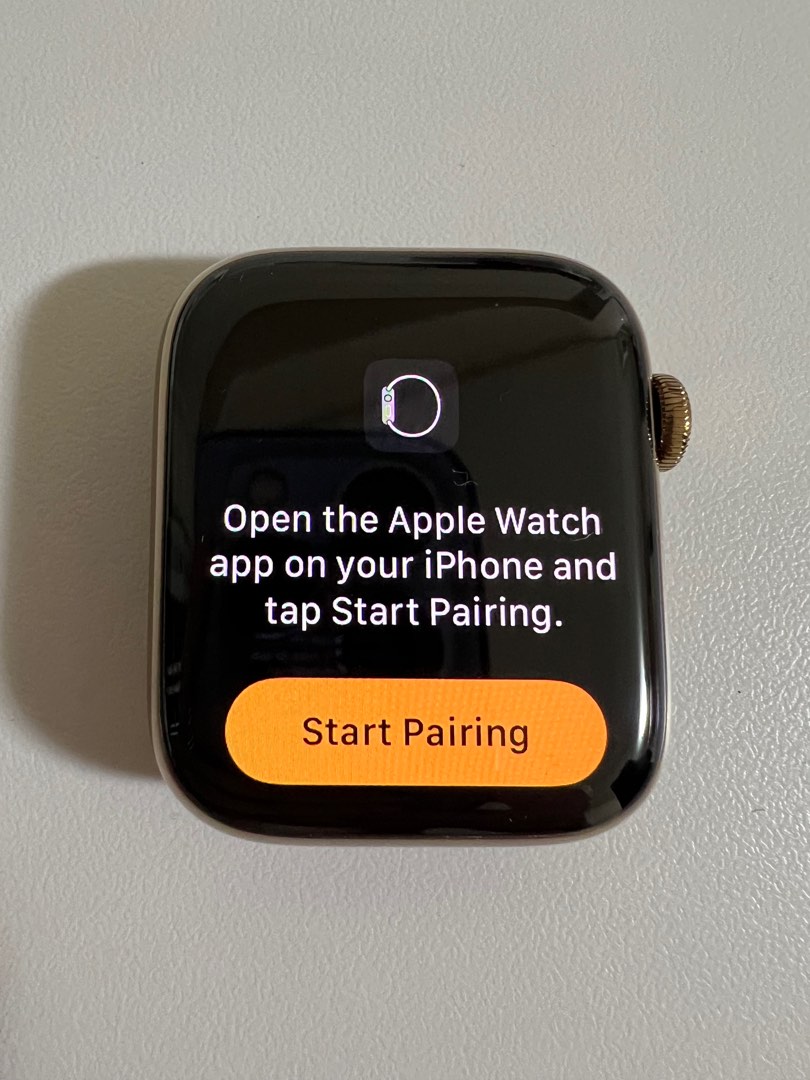 44mm Gold Stainless Steel Apple Watch Series 5, Mobile Phones & Gadgets