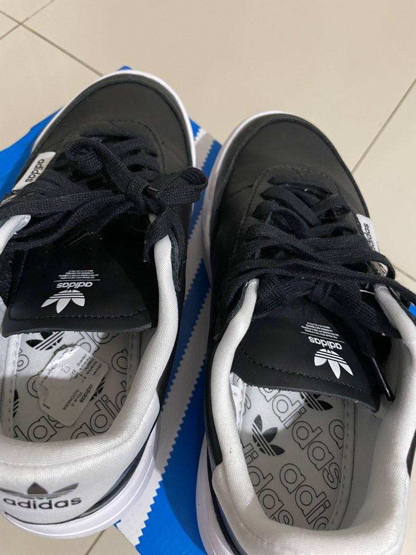 Adidas Her Court Shoes Fesyen Wanita Sepatu di Carousell