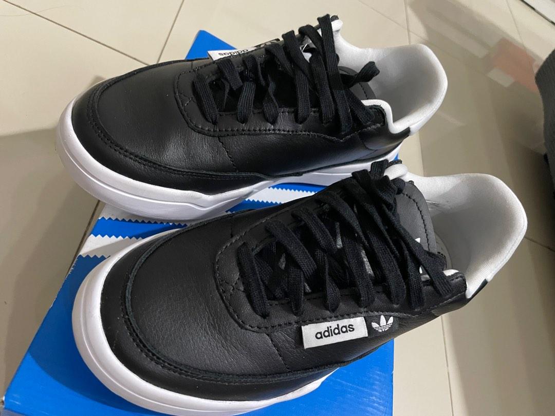 Adidas Her Court Shoes Fesyen Wanita Sepatu di Carousell