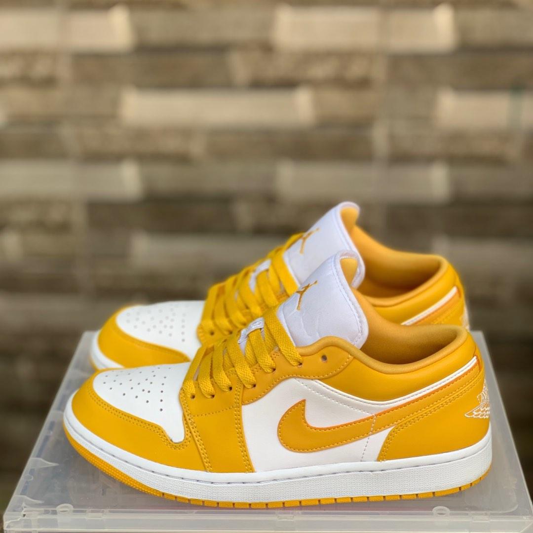 Air Jordan 1 Low Yellow Mustard US 10, Fesyen Pria, Sepatu , Sneakers
