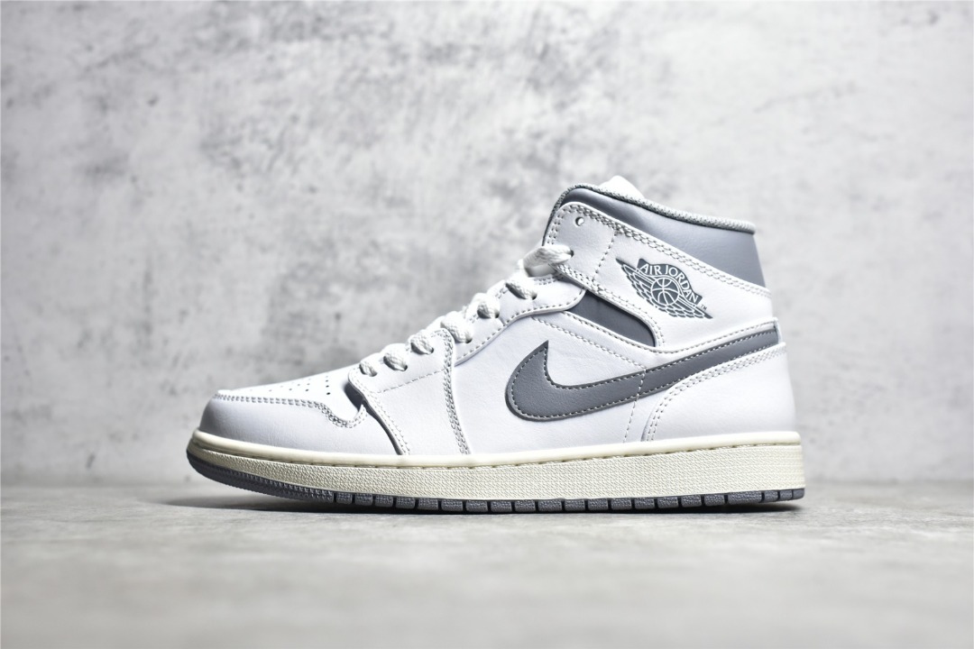 air jordan 1 mid black white grey