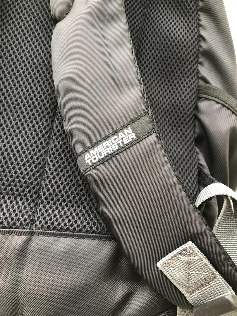 American Tourister backpack with rain cover 16 in good condition, Men
