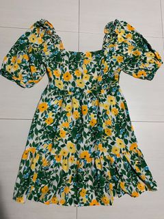 (Category: ) located in . Submitted by insidehercloset (Listing ID 1187415595, Image 1). Description: .