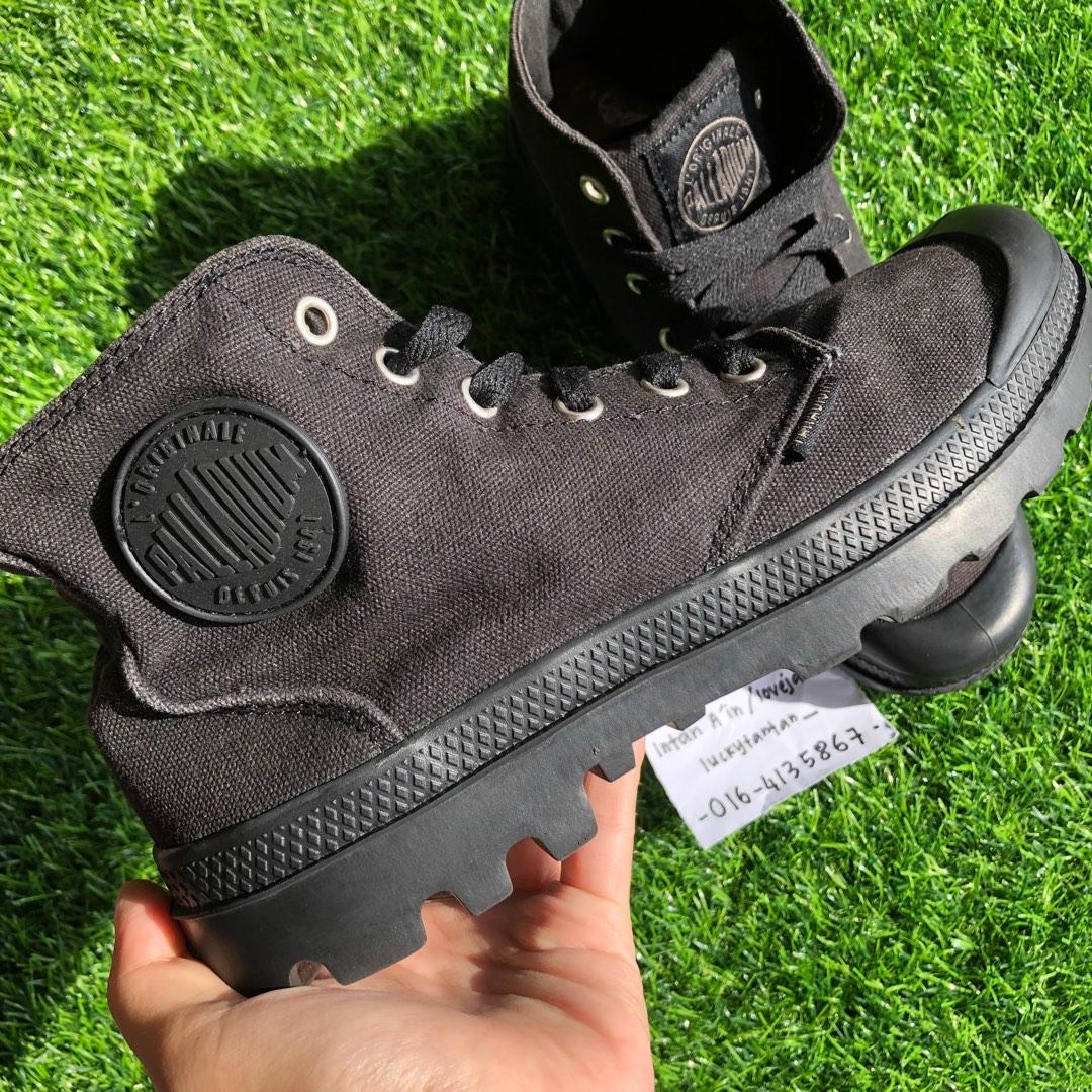 Fake sales palladium boots