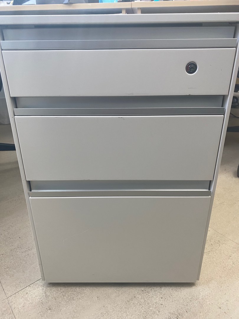 for office use, Furniture & Home Living, Furniture, Shelves